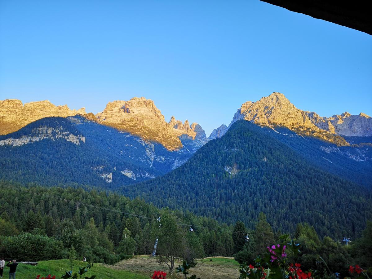 Fogajard Lovely Chalet Madonna Exterior foto